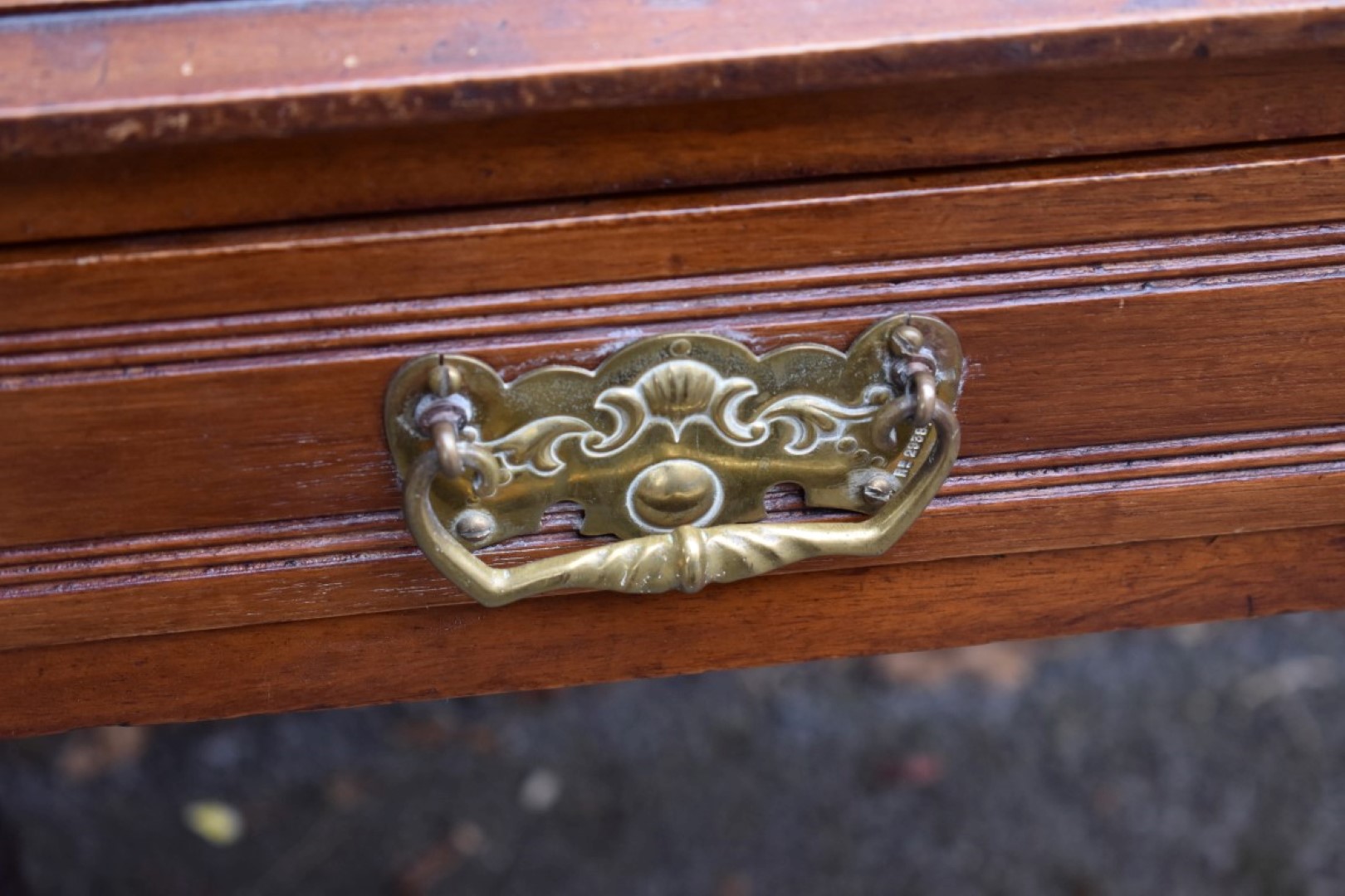 A circa 1900 mahogany mirror back dressing table, 91cm wide x 45cm deep x 145cm high. - Image 2 of 8