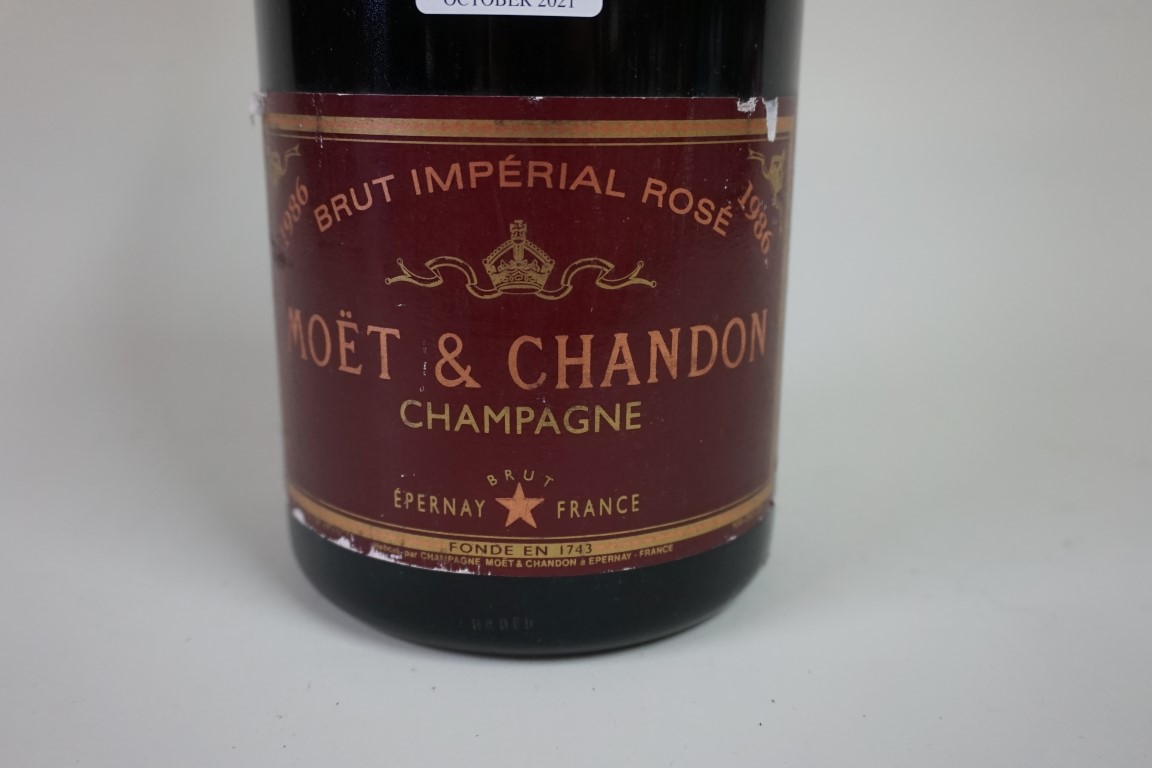 A 1.5 litre magnum bottle of Moet & Chandon Brut Imperial Rose NV champagne. - Image 2 of 3