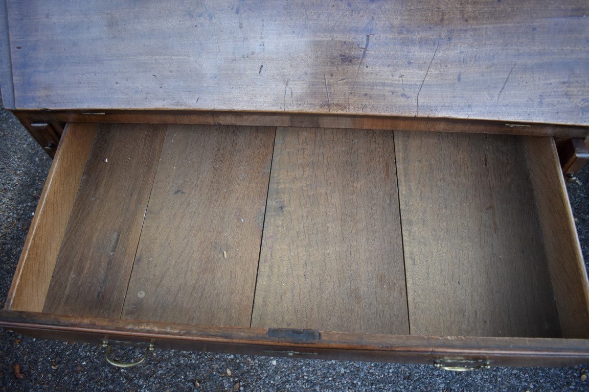 A George III mahogany bureau, 93cm wide x 51cm deep x 104cm high. - Image 3 of 5