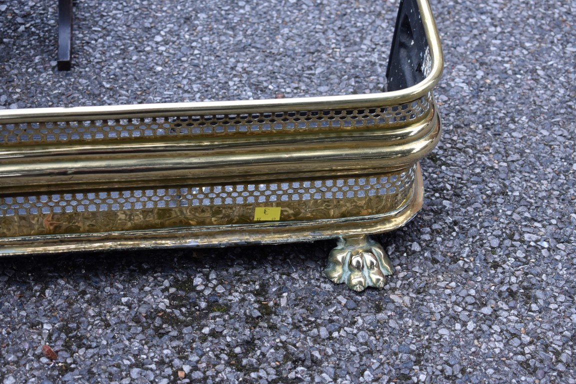 A brass fire fender, 103cm wide; together with a folding cake stand. - Image 2 of 5