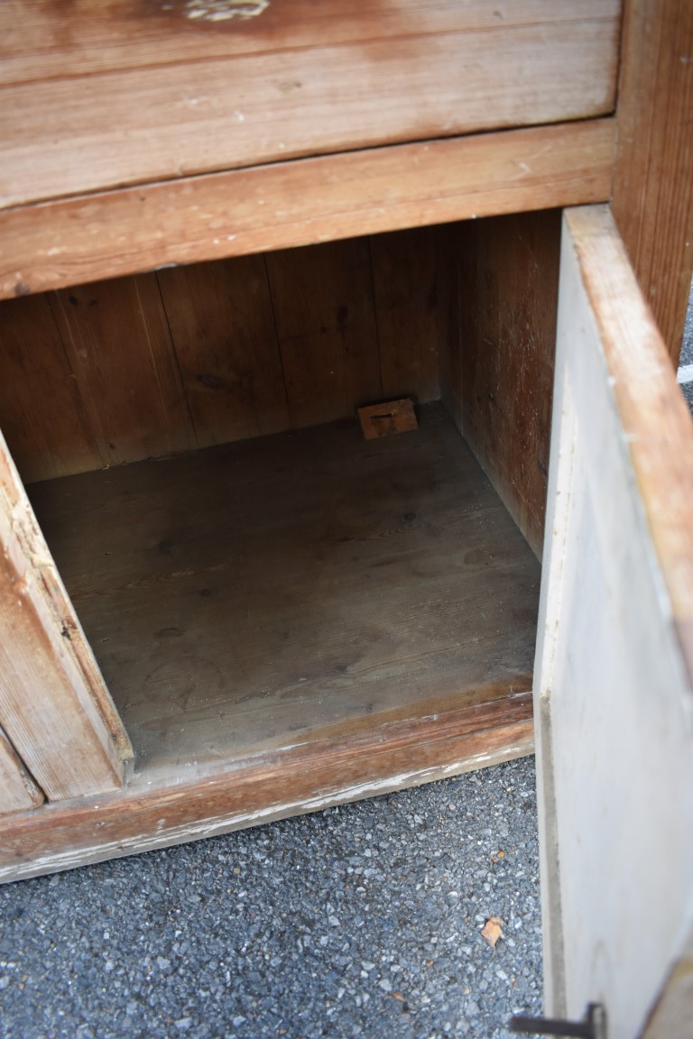 A pitch pine dresser and rack, 112cm wide x 61.5cm deep. - Image 3 of 4