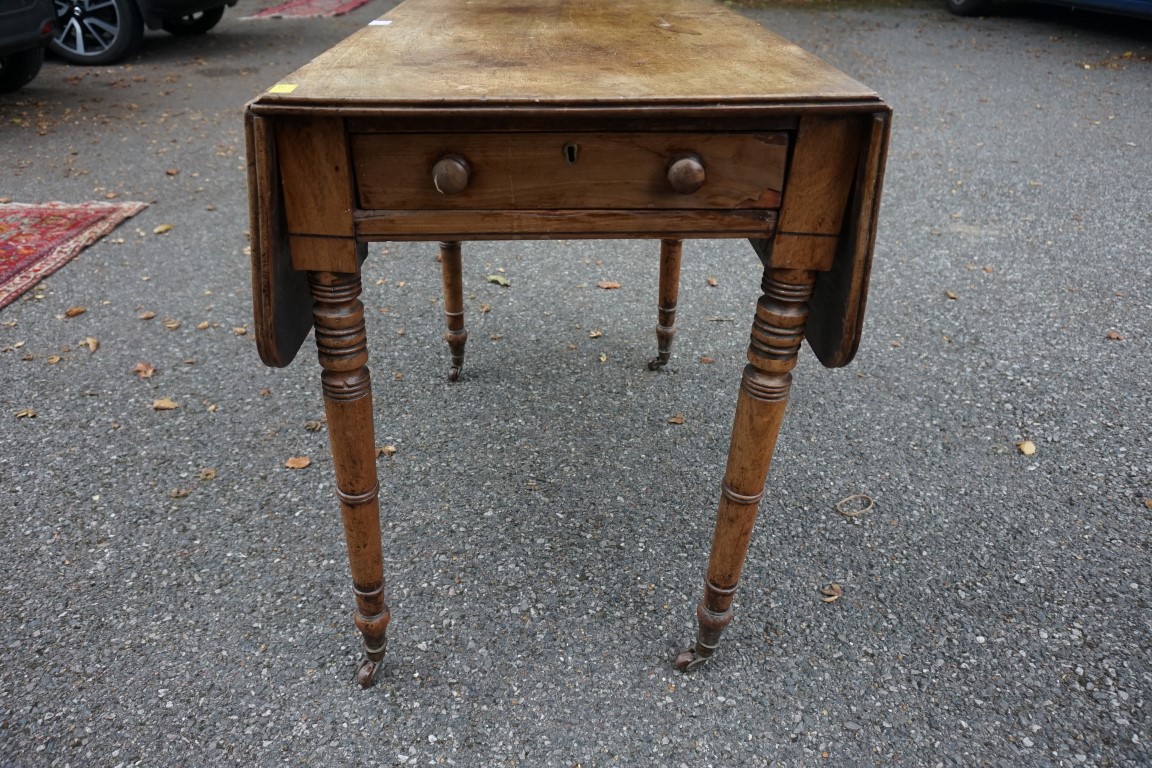 A Regency mahogany Pembroke table, 81cm wide. - Image 5 of 8