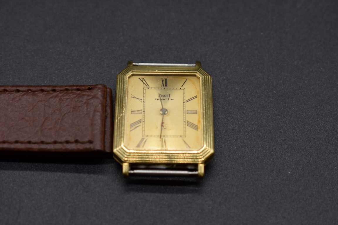 A Piaget 18ct gold quartz wristwatch, Ref 7142, case No. 347275, 28 x 24mm, with a replacement - Image 2 of 3