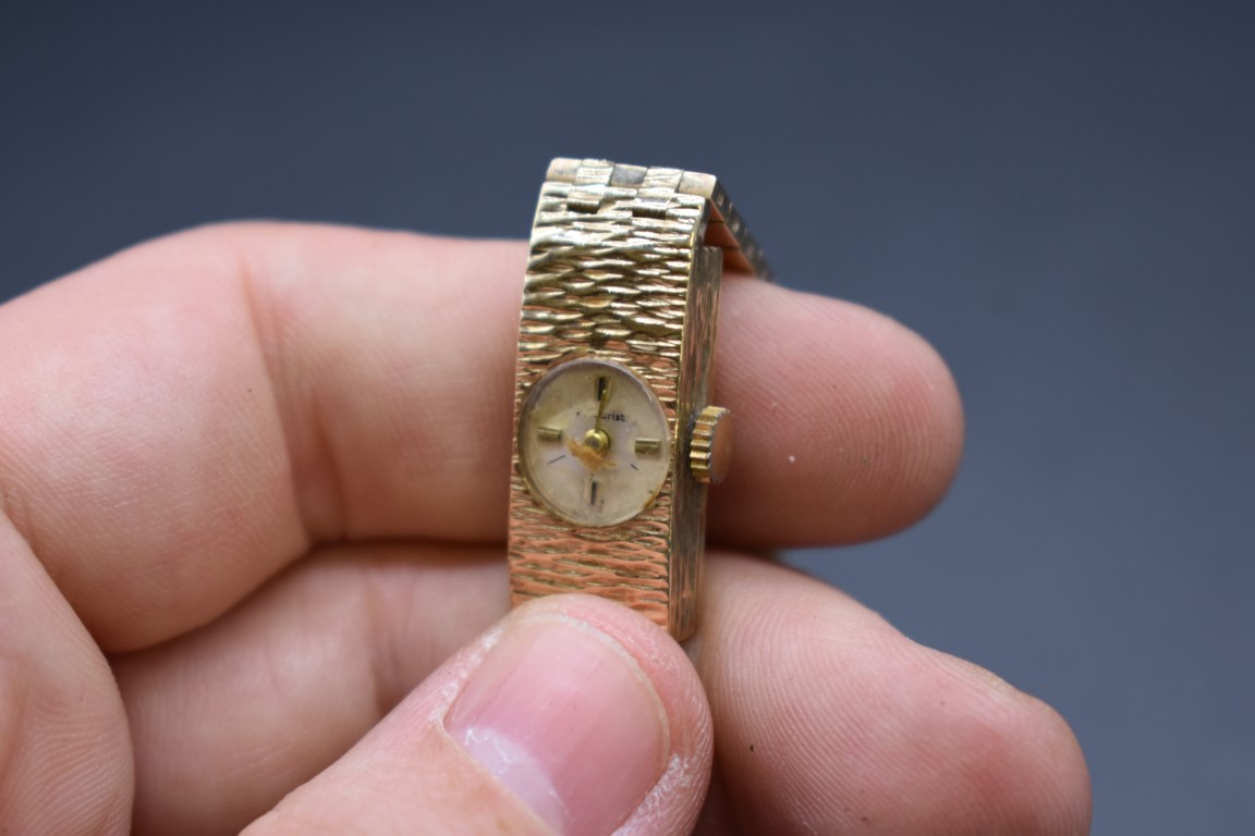 A vintage 9ct gold Accurist manual wind ladies bracelet watch, 22.2g. - Image 2 of 2