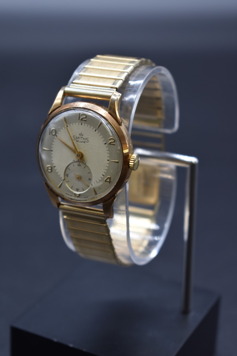 A 9ct gold Smiths De Luxe manual wind wristwatch, 32mm, hallmarked Edinburgh 1952, movement No.