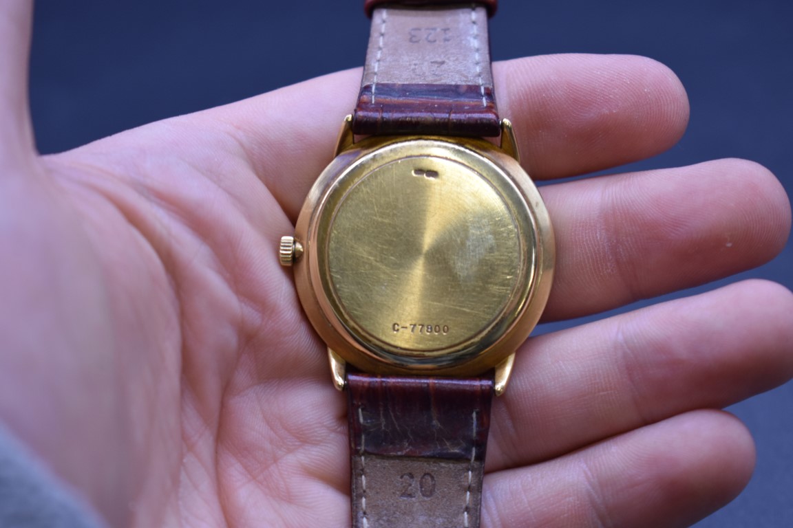 An Audemars Piguet 18ct gold automatic calendar wristwatch with power reserve, case No.C77800, 36mm, - Image 3 of 4