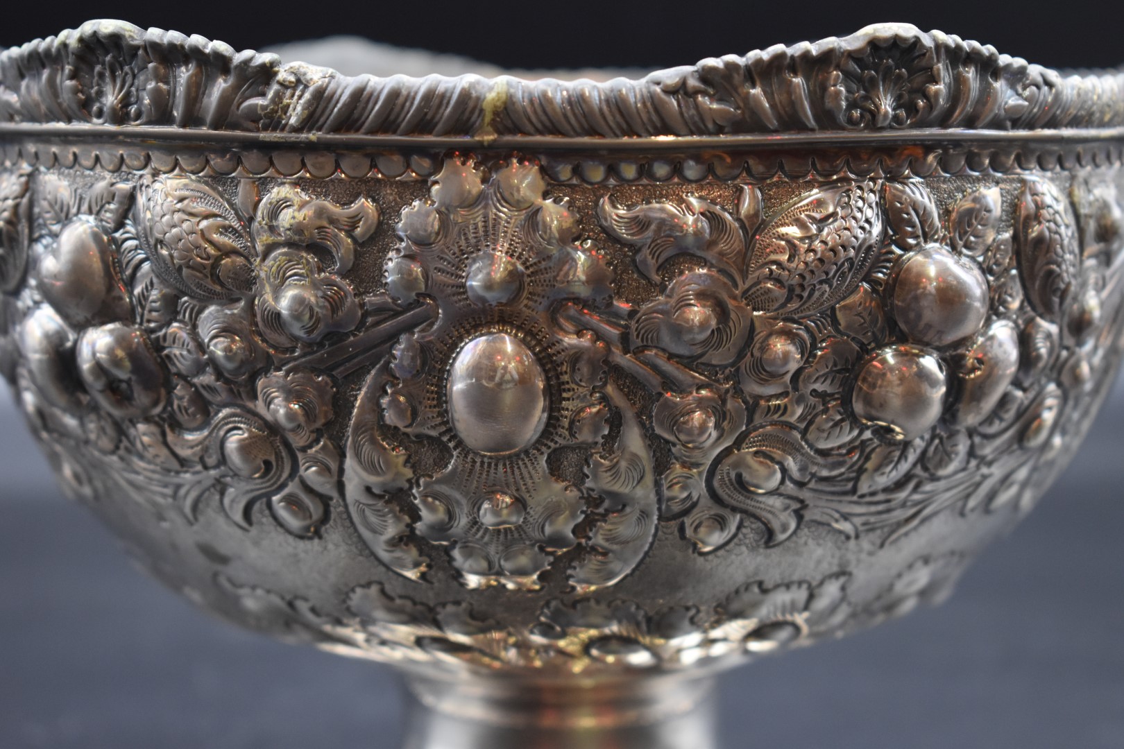 A Victorian embossed silver pedestal bowl, by Atkin Brothers, Sheffield 1894, relief decorated - Image 3 of 4