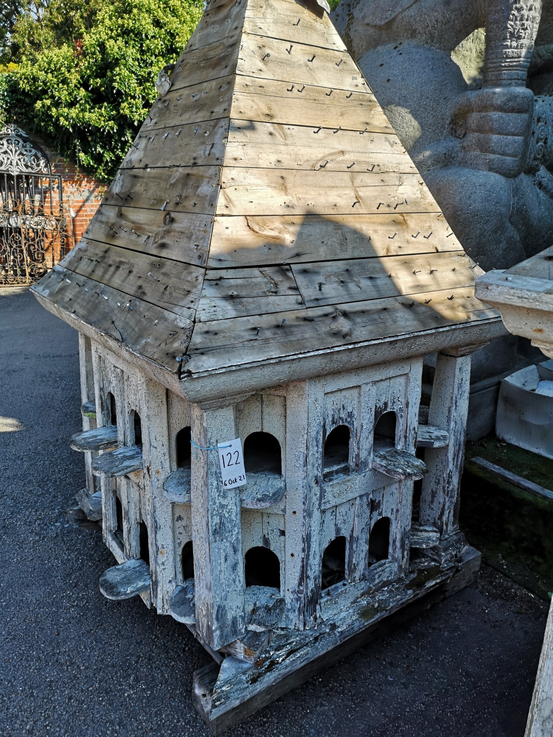 A Victorian painted pine dovecote - Image 7 of 8