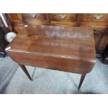 Geogian Mahogany antique drip leaf Sutherland table