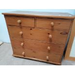 Pine 4 ht Chest