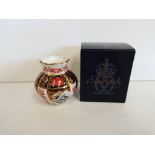 Crown Derby vase 8cm VGC