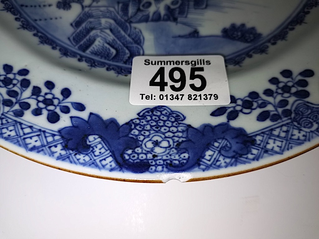 2 x Early Chinese Blue & White willow style plates ( chip to circular plate ) - Image 3 of 8