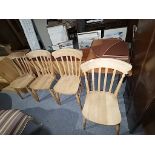 4 Pine Kitchen Chairs & din table