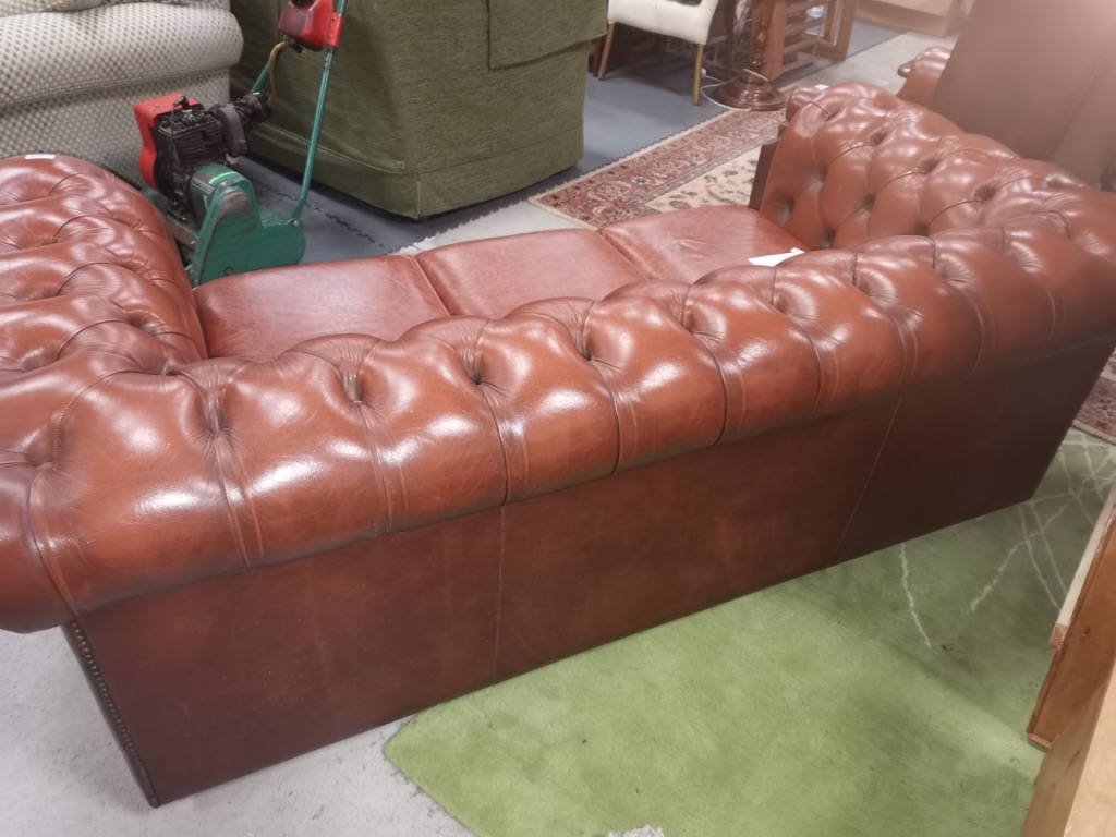 Brown Leather Chesterfield ( ex. Condition ) - Image 4 of 4