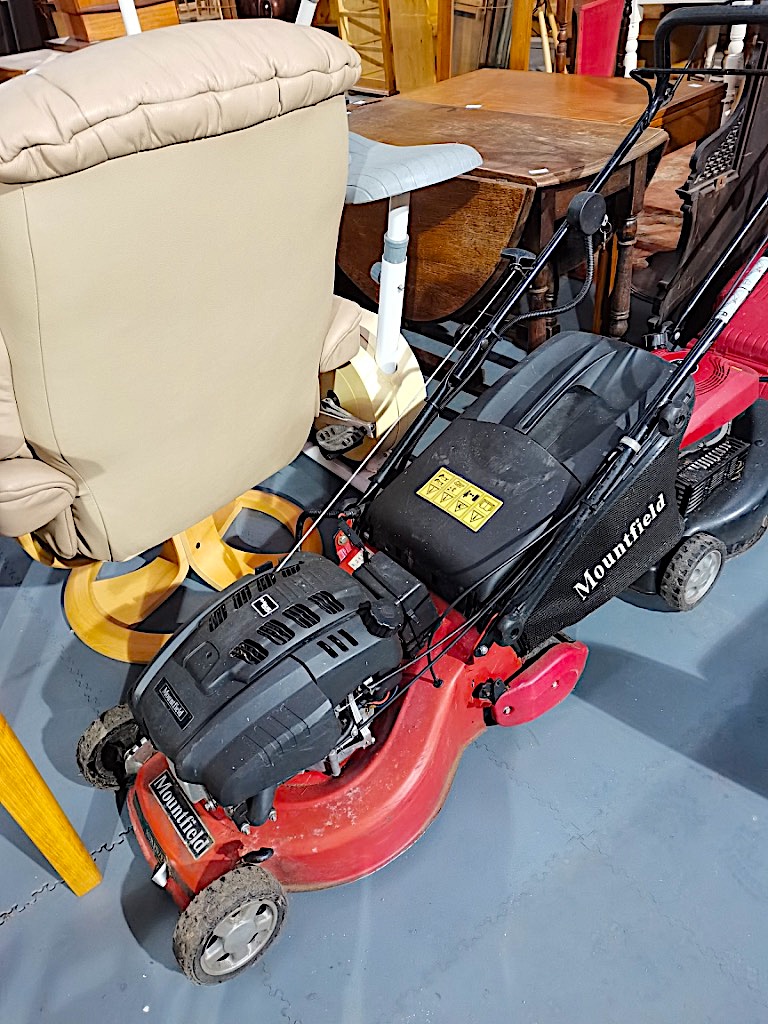 Mountfield RM65 Petrol Lawnmower - Image 2 of 2