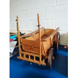 Model of Cart Marked John Davison Adel 1-3mx40cm