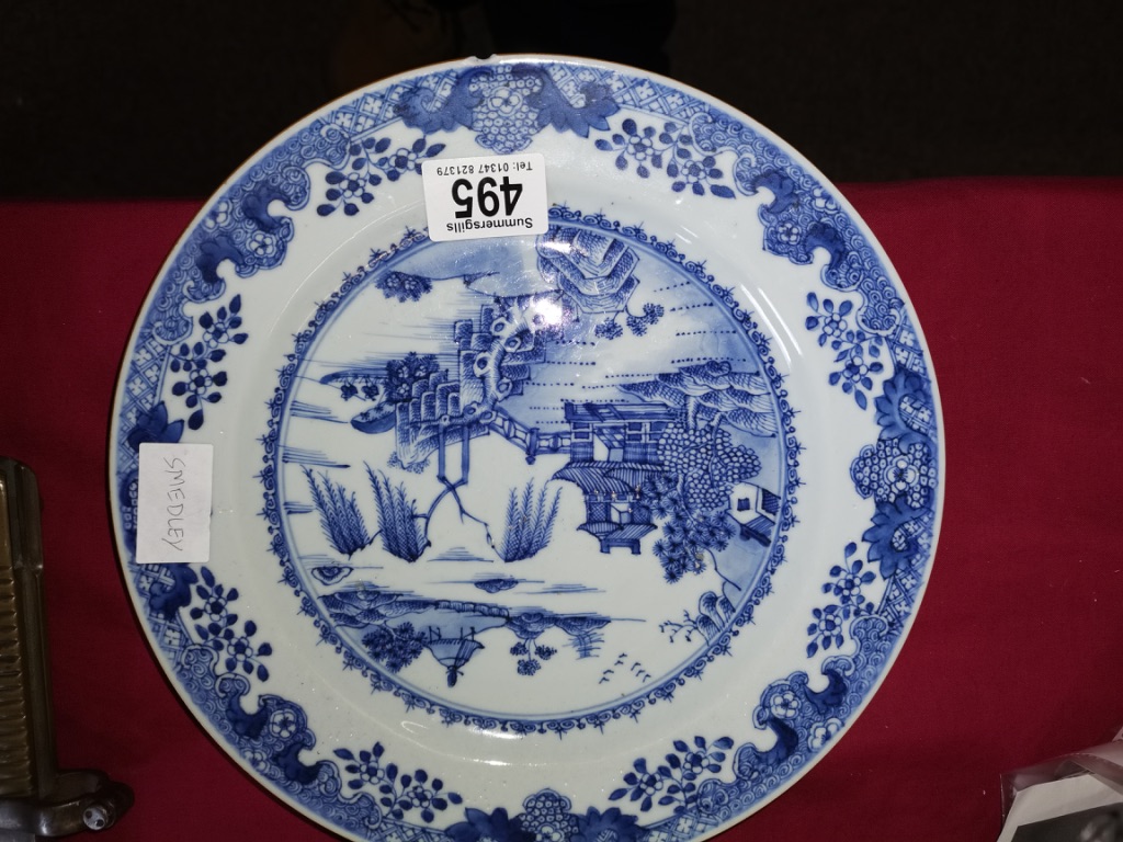 2 x Early Chinese Blue & White willow style plates ( chip to circular plate ) - Image 8 of 8