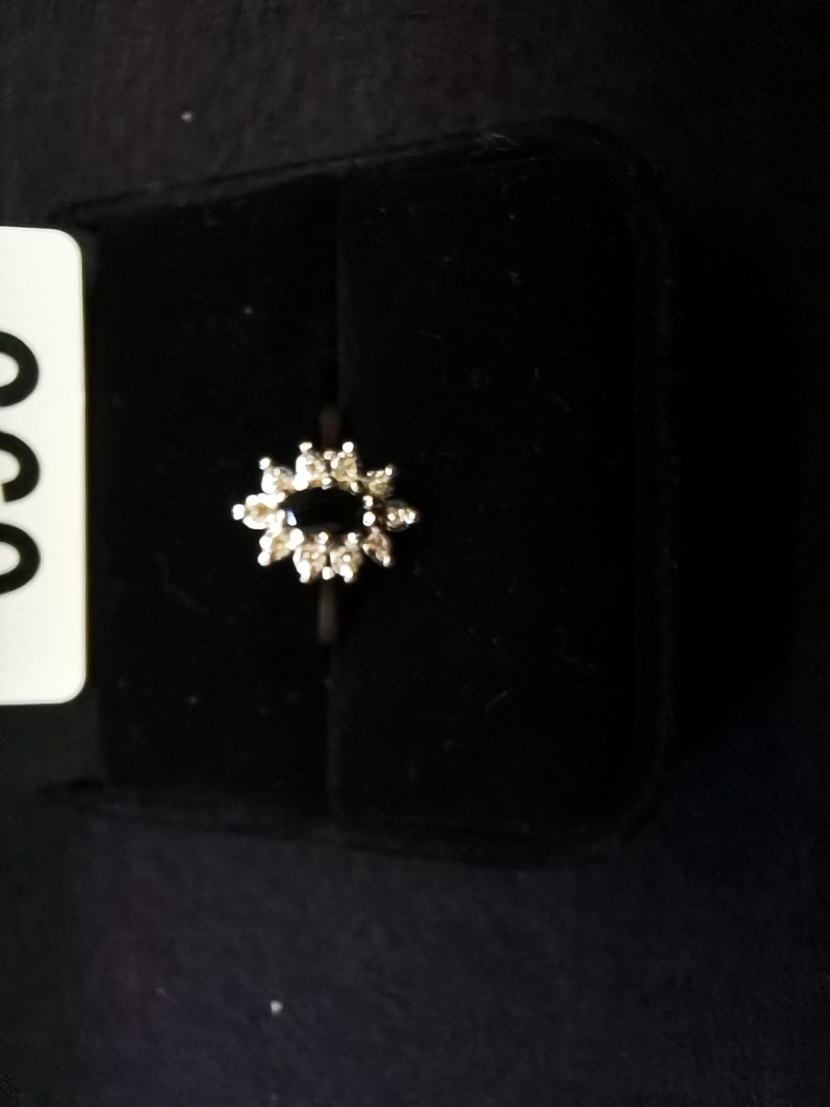 9ct gold ring white stones set in white gold blue centre size L - Image 2 of 2