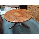 Countryways Oak (East Sussex) Hand crafted Oak Circular dining table 1.2m diameter Exc. Condition