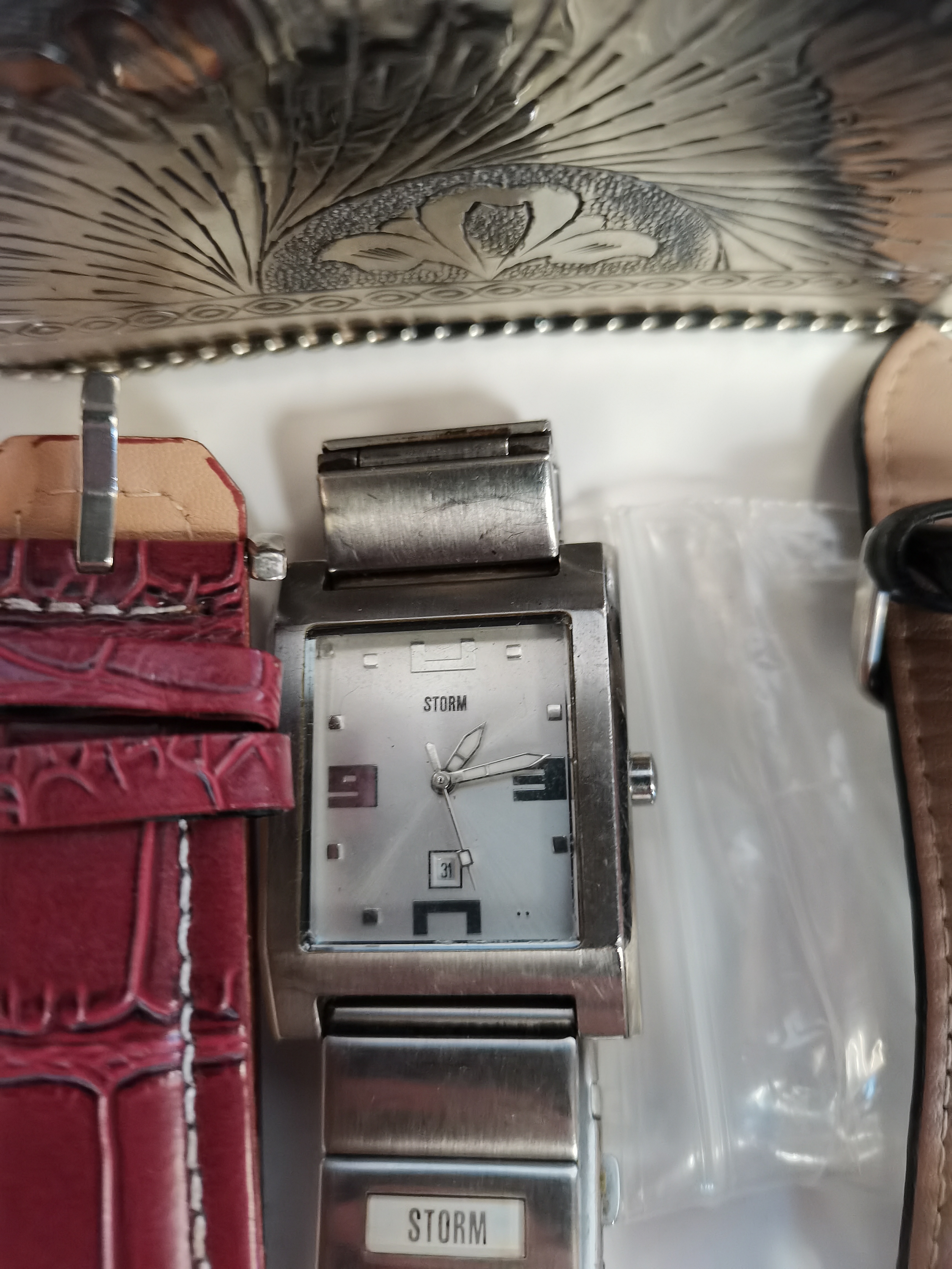 Watches, pens, photo frame etc - Image 4 of 18