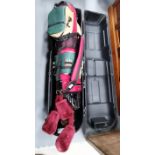 Golf clubs and roof car case ( Pinseeker )