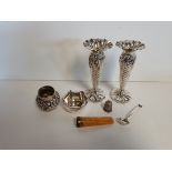 Silver items 138g and cigarette holder