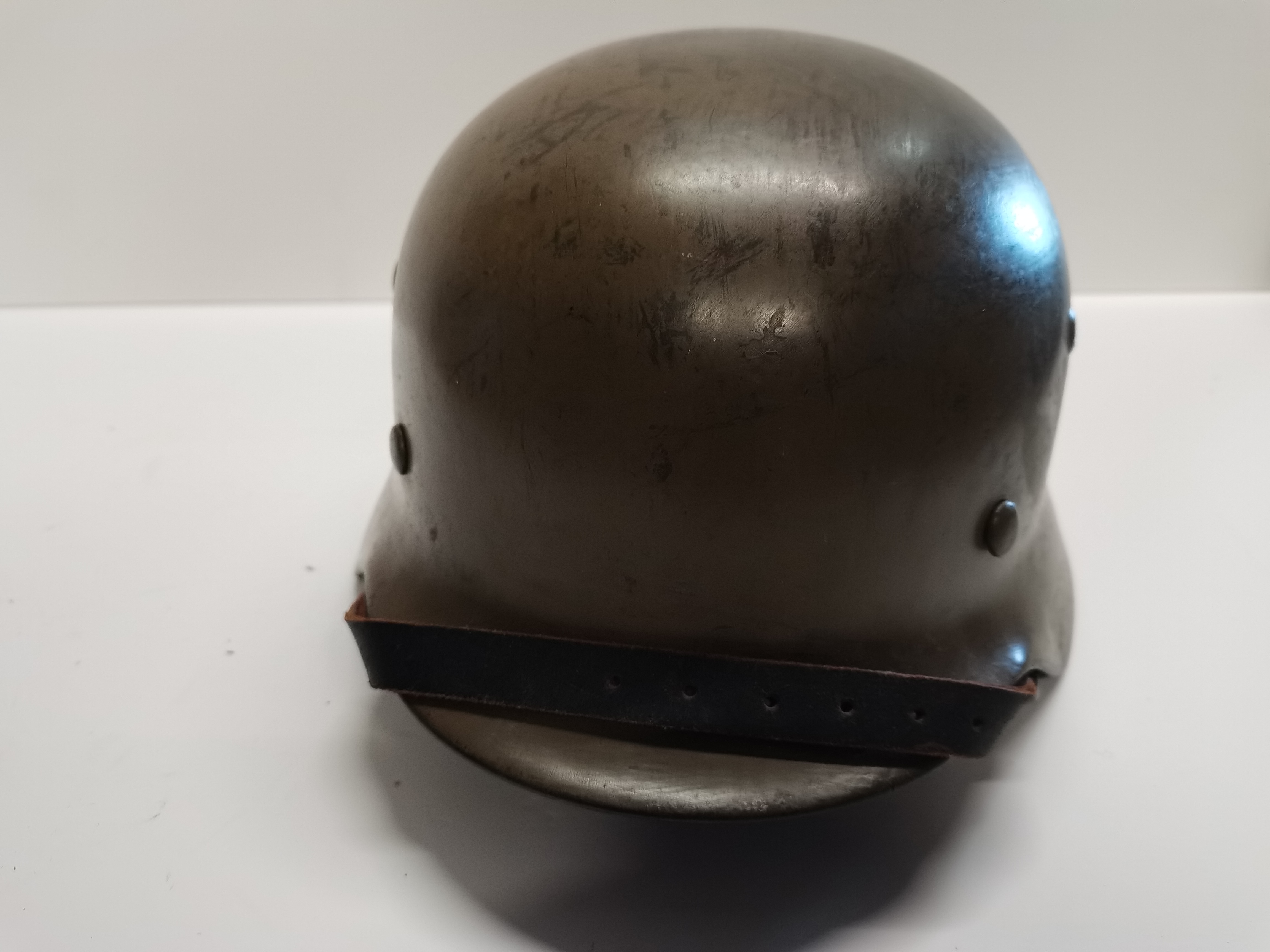 WW2 German M35 helmet with original M31 liner maker ET^^ - Image 9 of 10