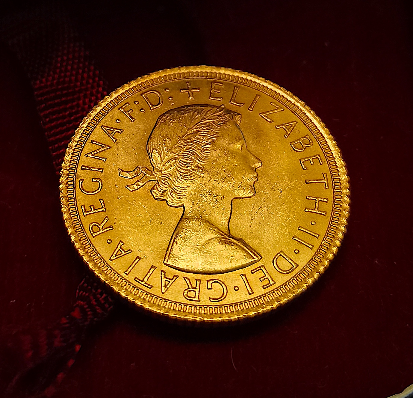 1965 Gold Soverieign Coin - Image 2 of 2