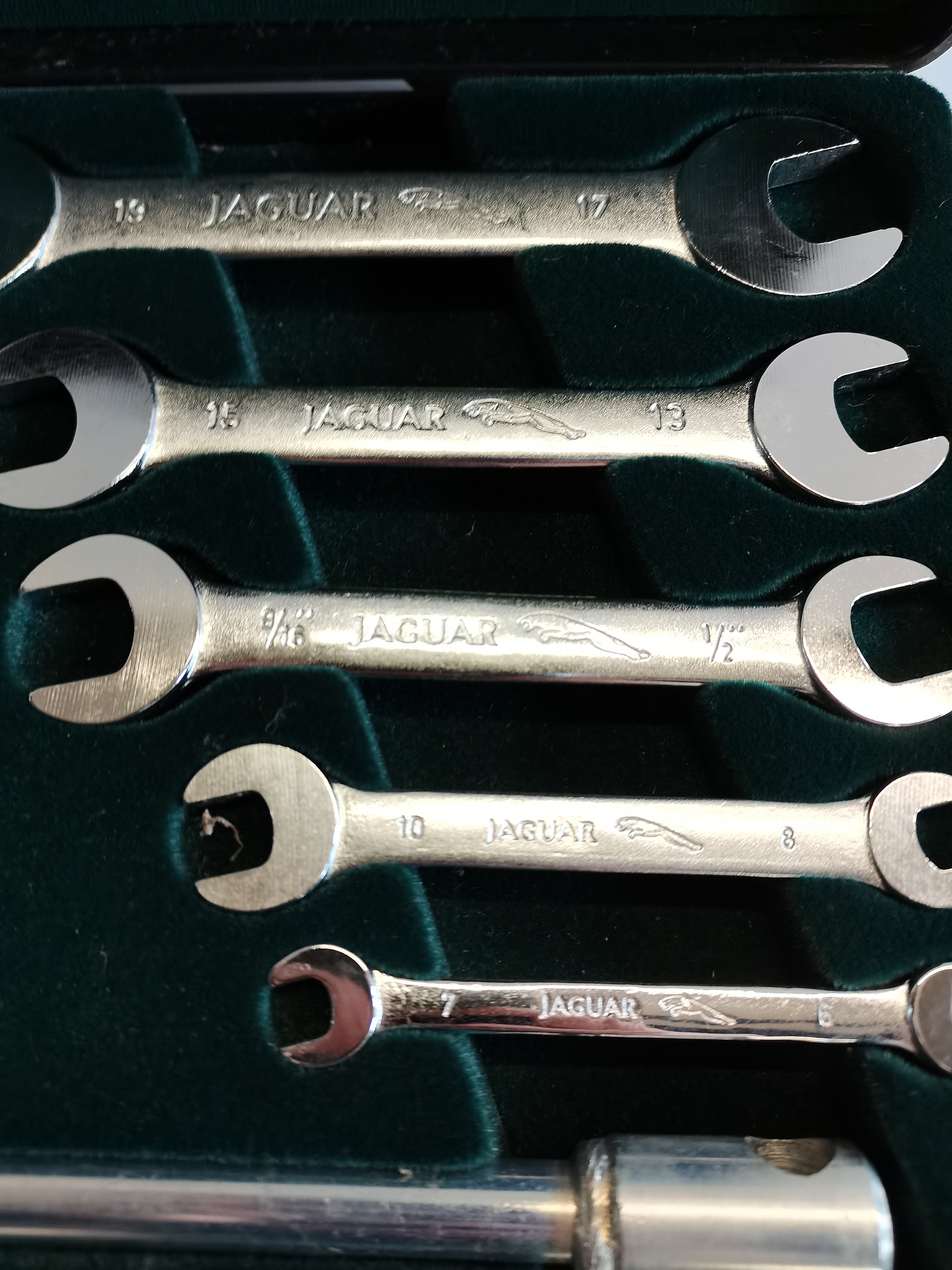 Jaguar Tool Kit - Image 2 of 2