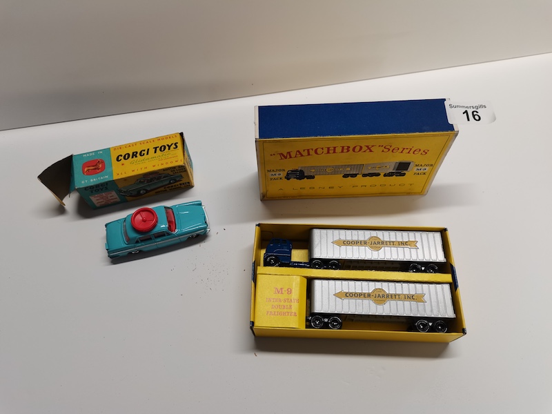 Corgi Austin A60 boxed car plus Major M9 Matchbox Double Freighter - Image 4 of 7