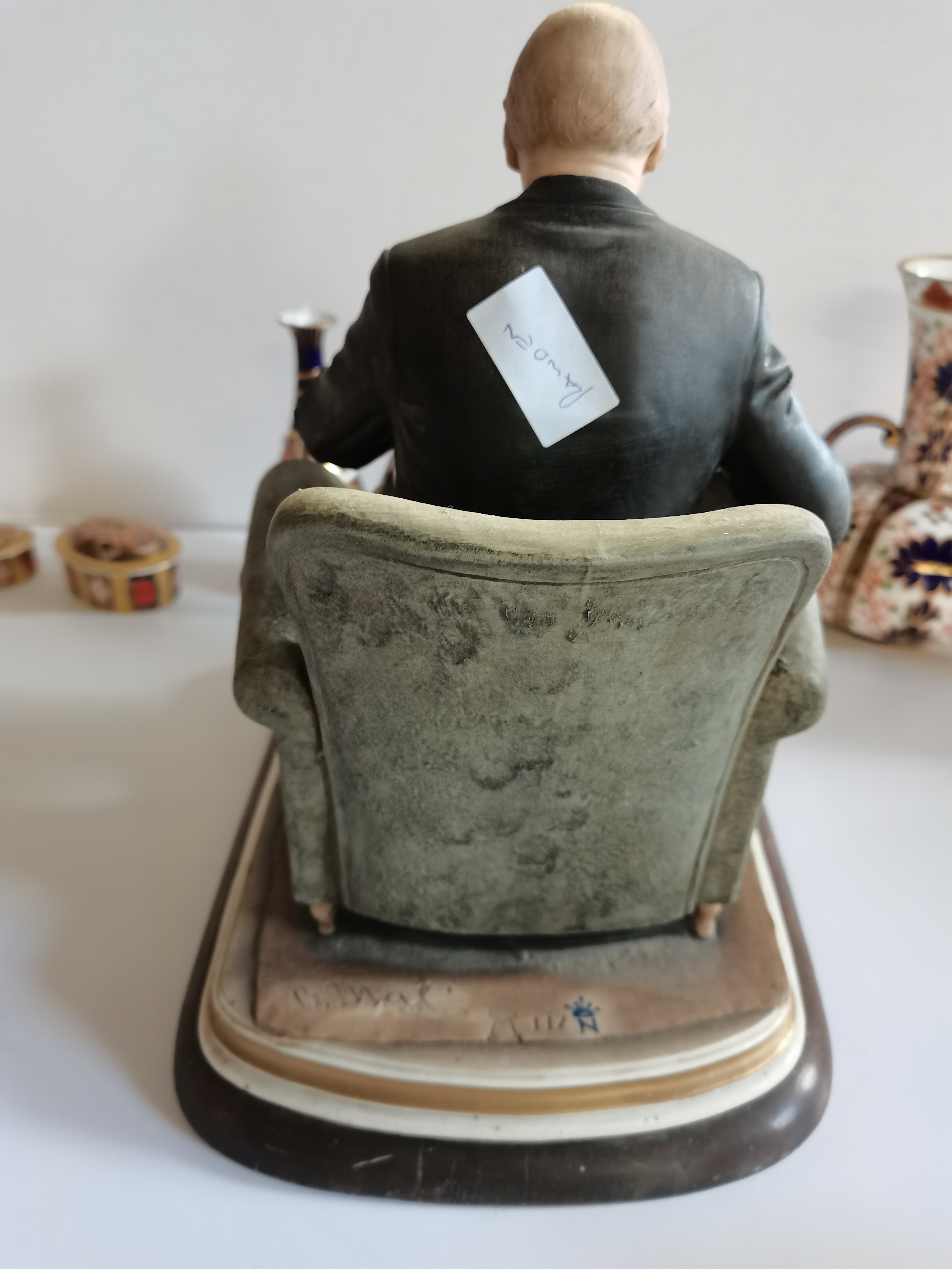 Capodemonte Winston Churchill Pot Figure on a stand ( ex. Condition ) - Image 3 of 6