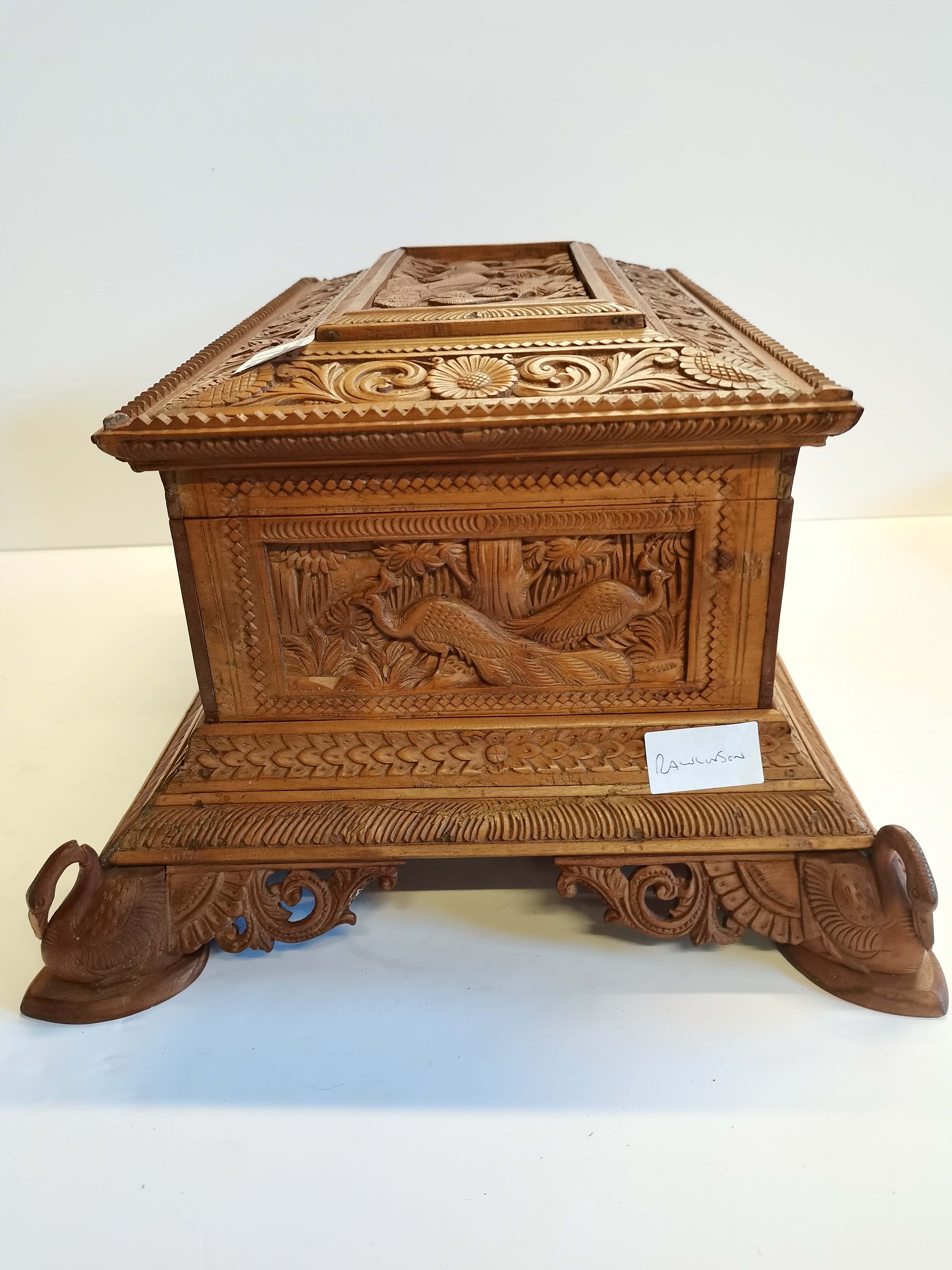 Qualty carved box with bird decoration - Image 9 of 9