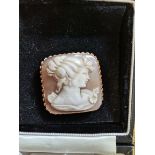 9ct gold cameo