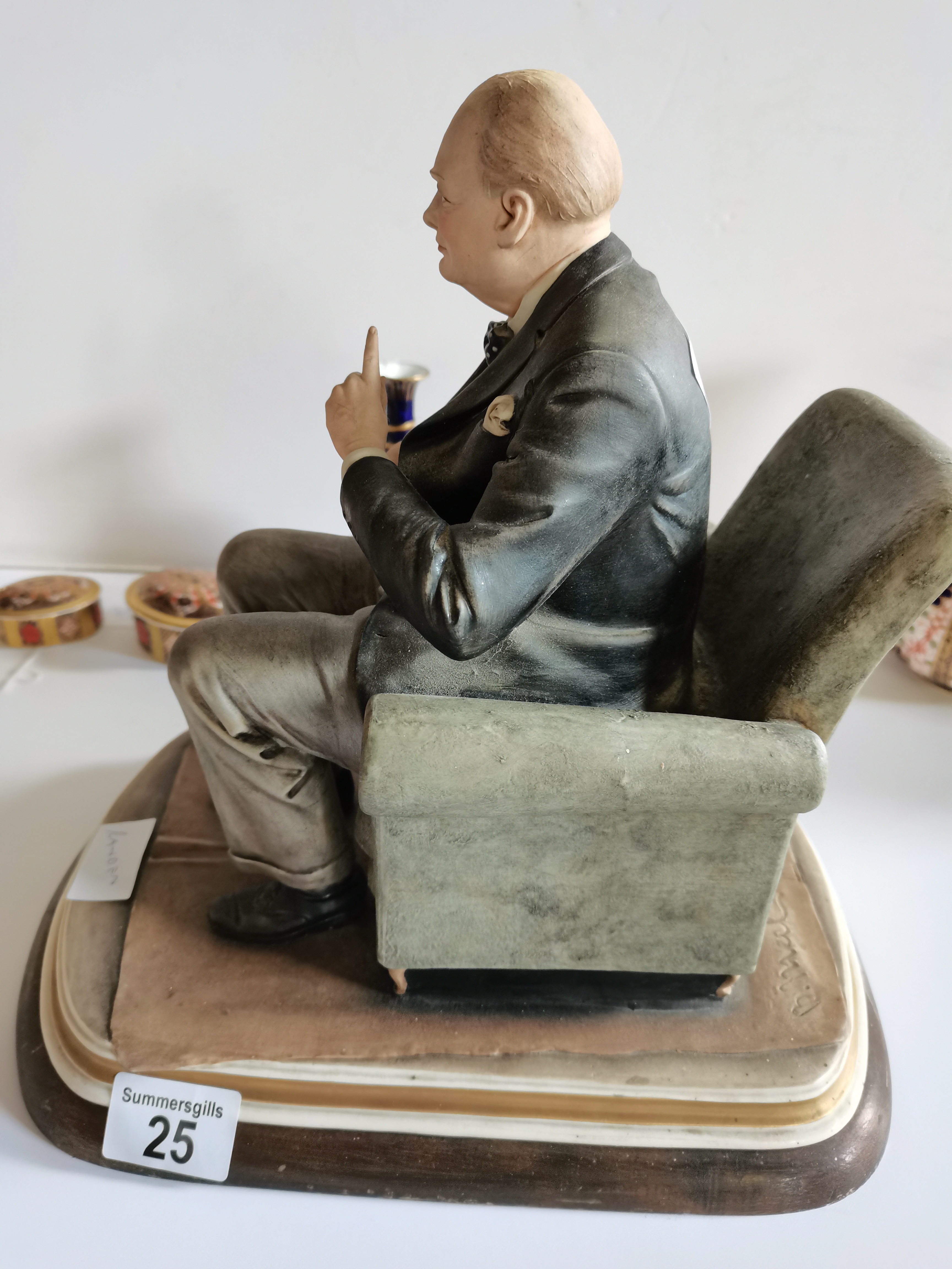 Capodemonte Winston Churchill Pot Figure on a stand ( ex. Condition ) - Image 2 of 6