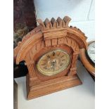 Oak mantle clock