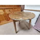 Antique pine gypsy table