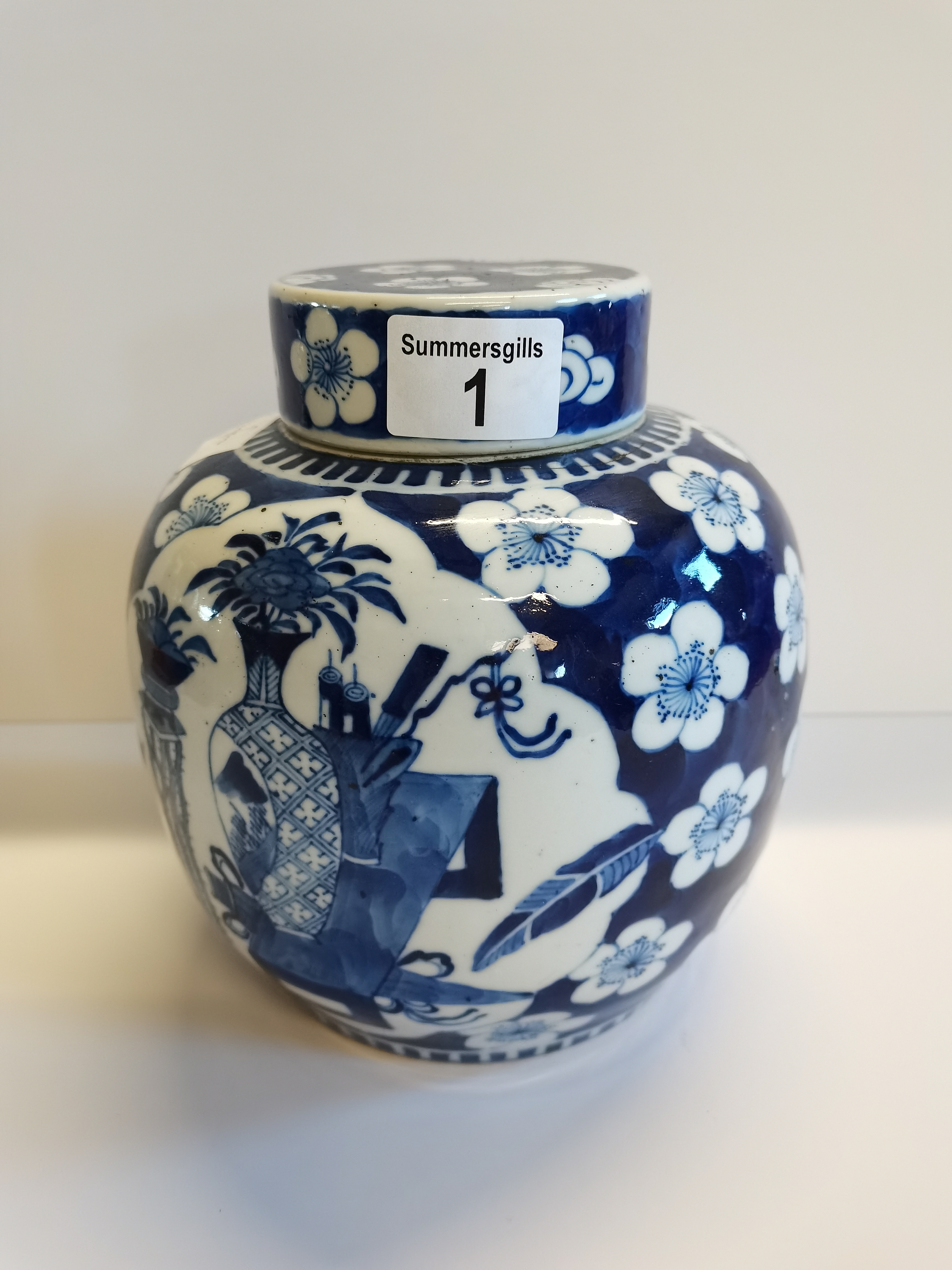 Chinese blue and white ginger jar ( Hairlines )