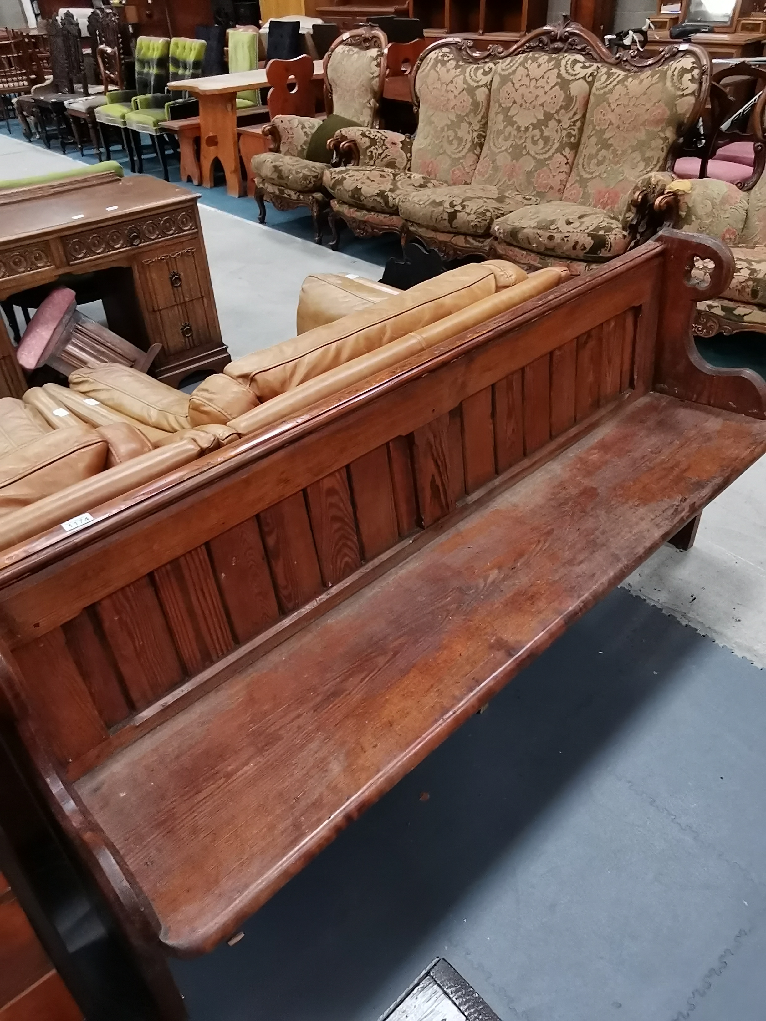 Antique pitch pine pew - Image 3 of 3