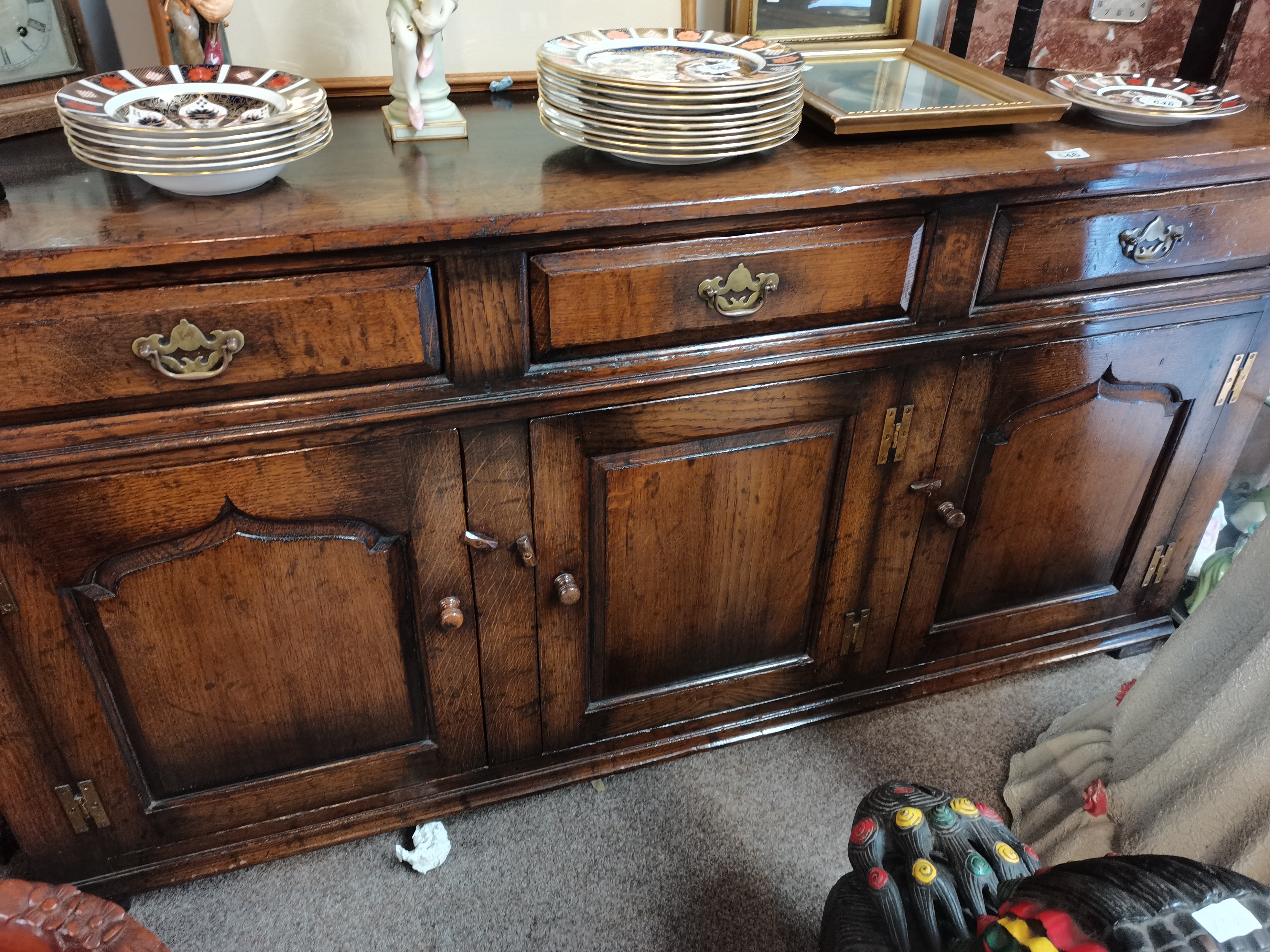 Tichmarsh and goodwin 1.7m long oak sideboard ex. Condition - Image 2 of 2