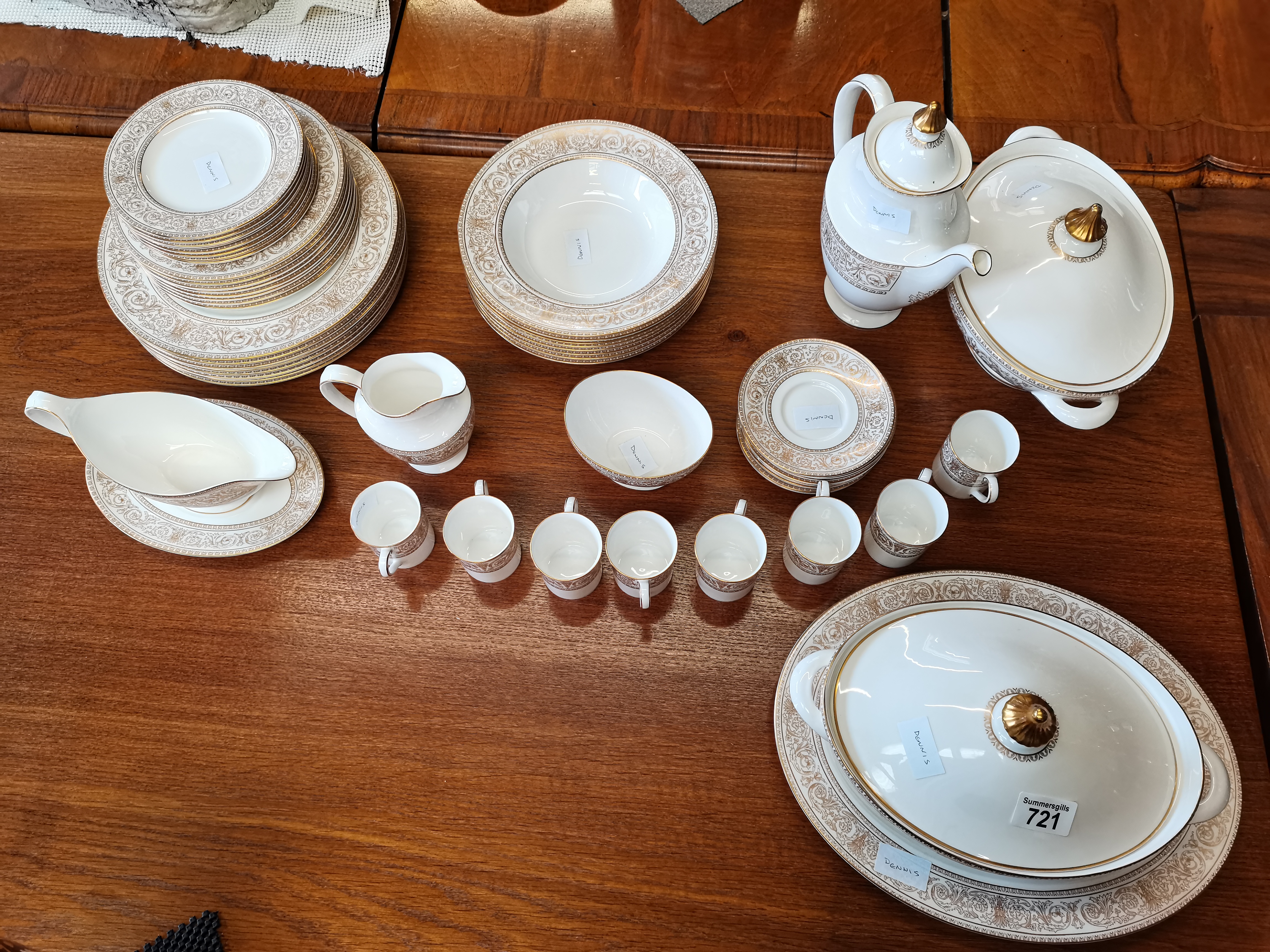 Royal doulton Soverign gold and cream dinner and coffee set ex con. - Image 7 of 12