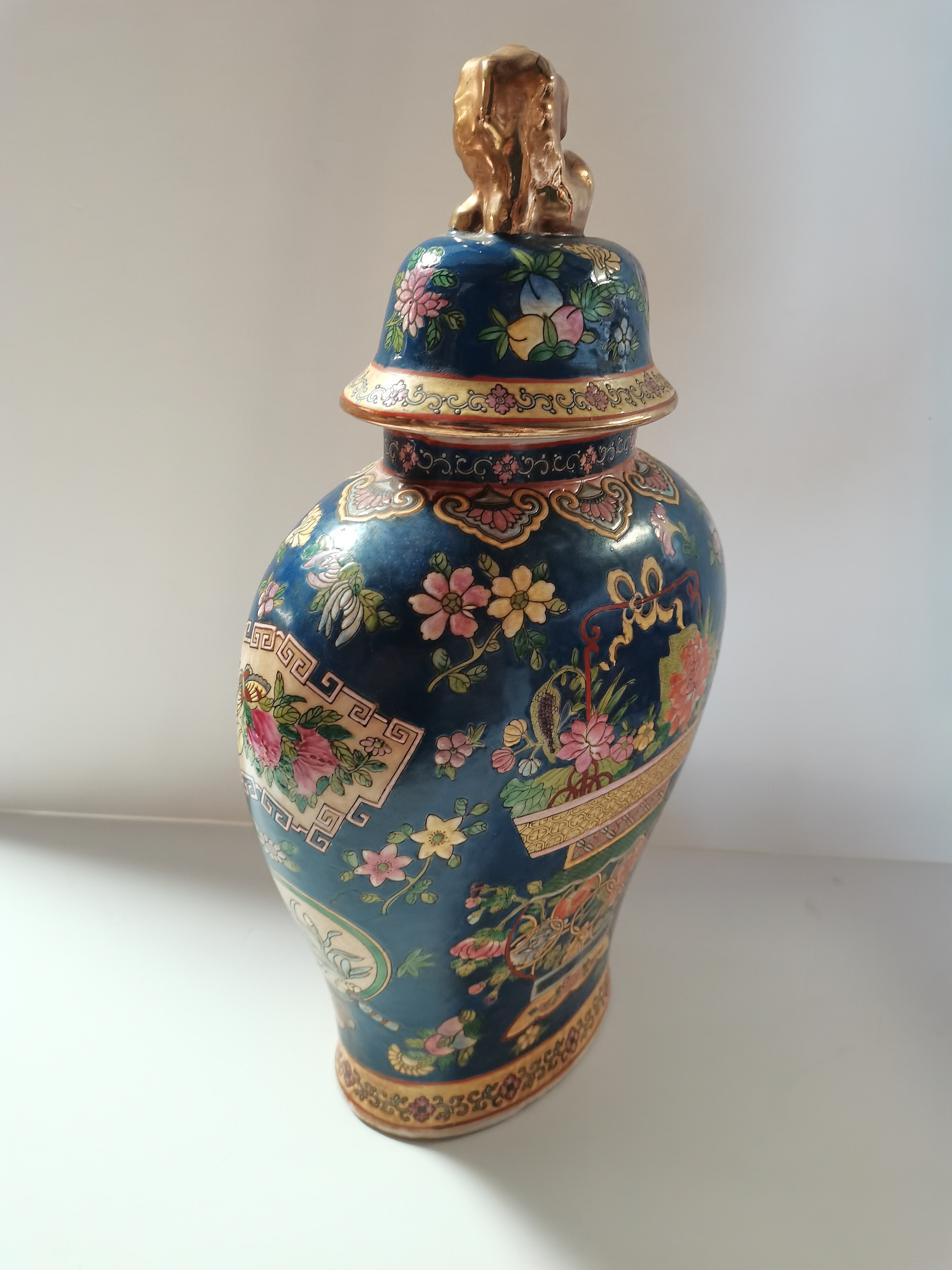 Repro Chinese container / jar - Image 2 of 3