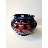 Large Moorcroft bulbous Poppy Vase 22.5 cm in Diameter