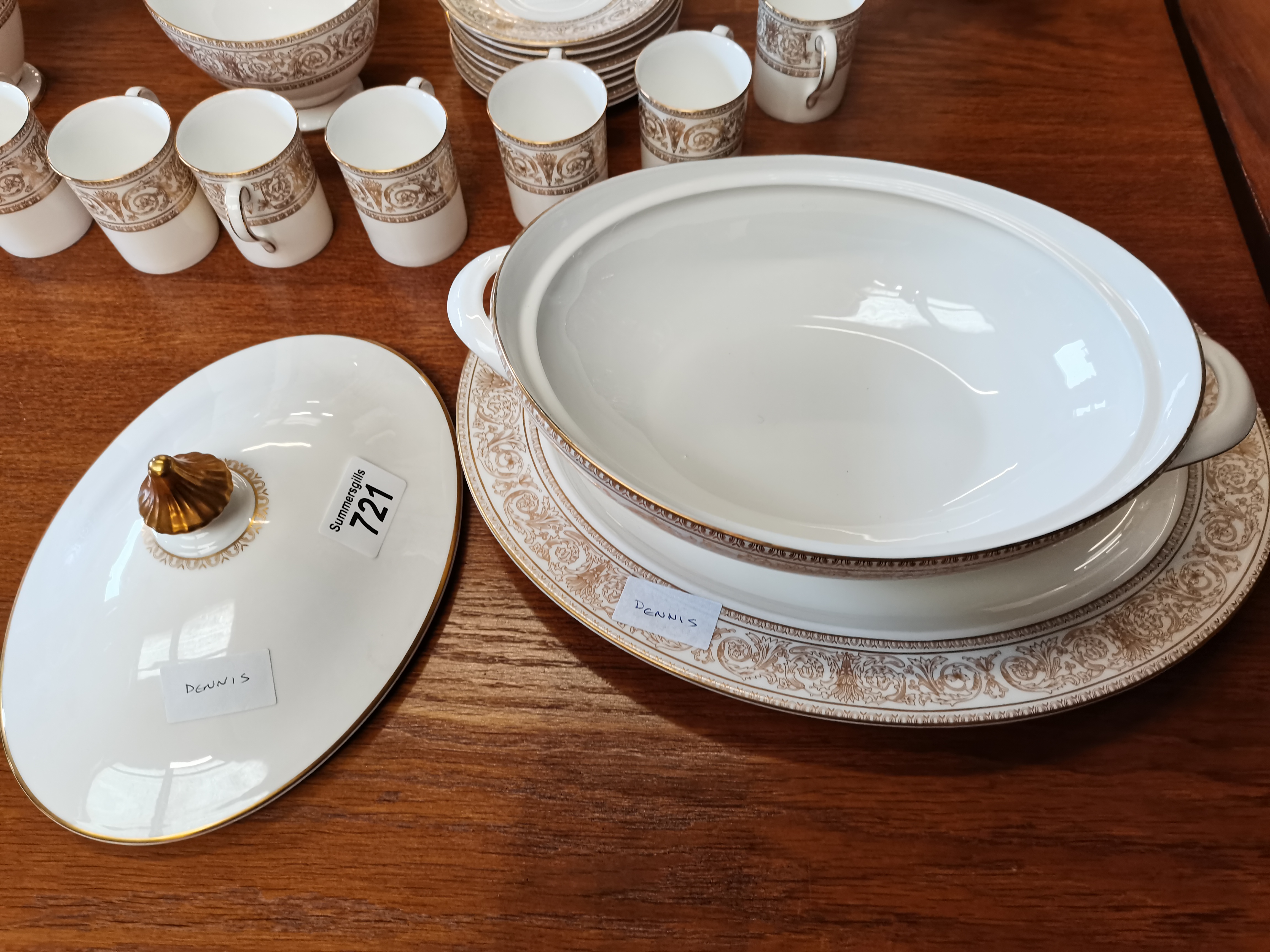 Royal doulton Soverign gold and cream dinner and coffee set ex con. - Image 2 of 12