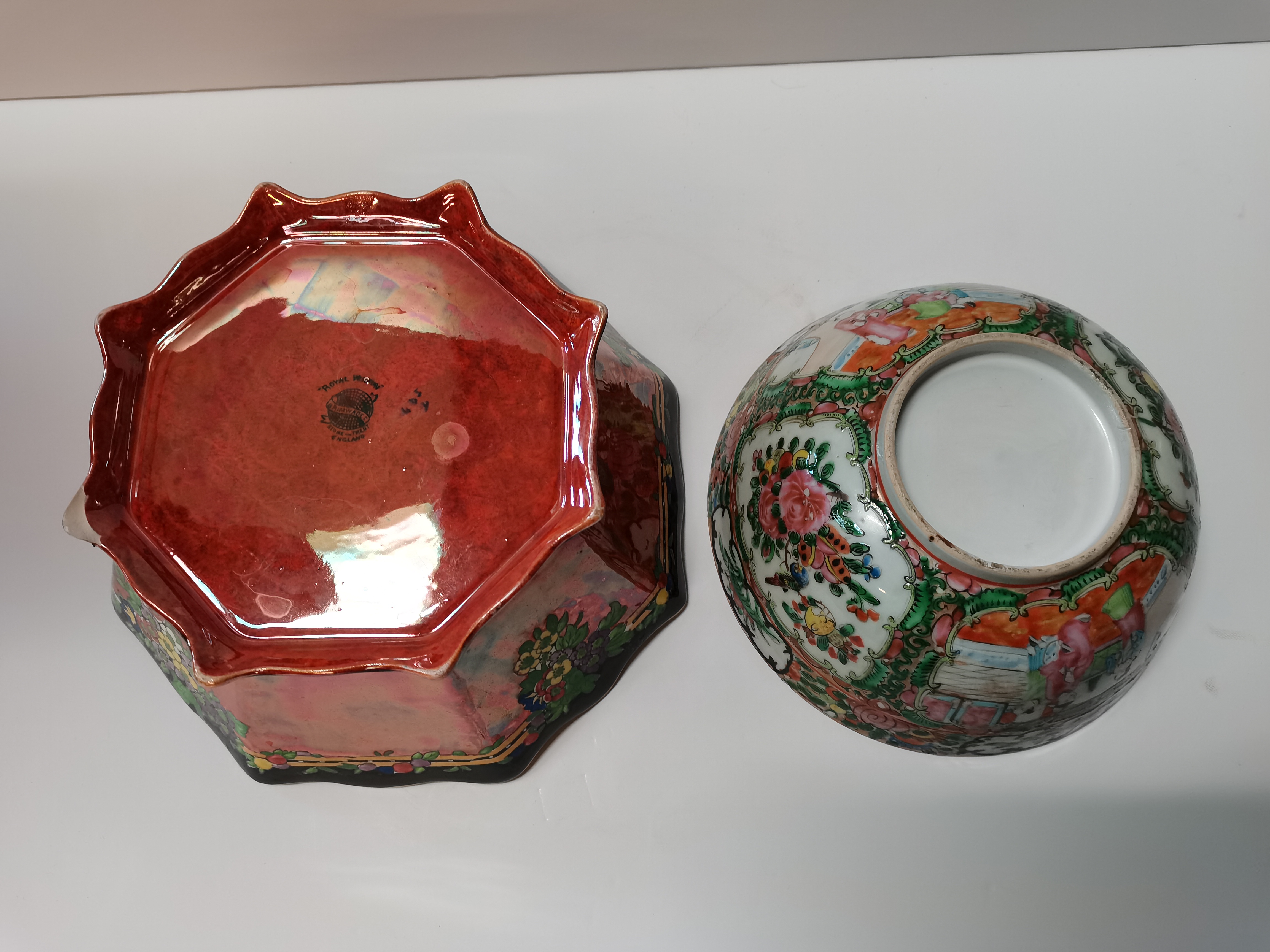 2 Bowls 1 Orange Royal Winton (Small Chip on one foot at base) and a Cantonese with a small chip - Image 3 of 6