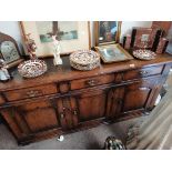 Tichmarsh and goodwin 1.7m long oak sideboard ex. Condition