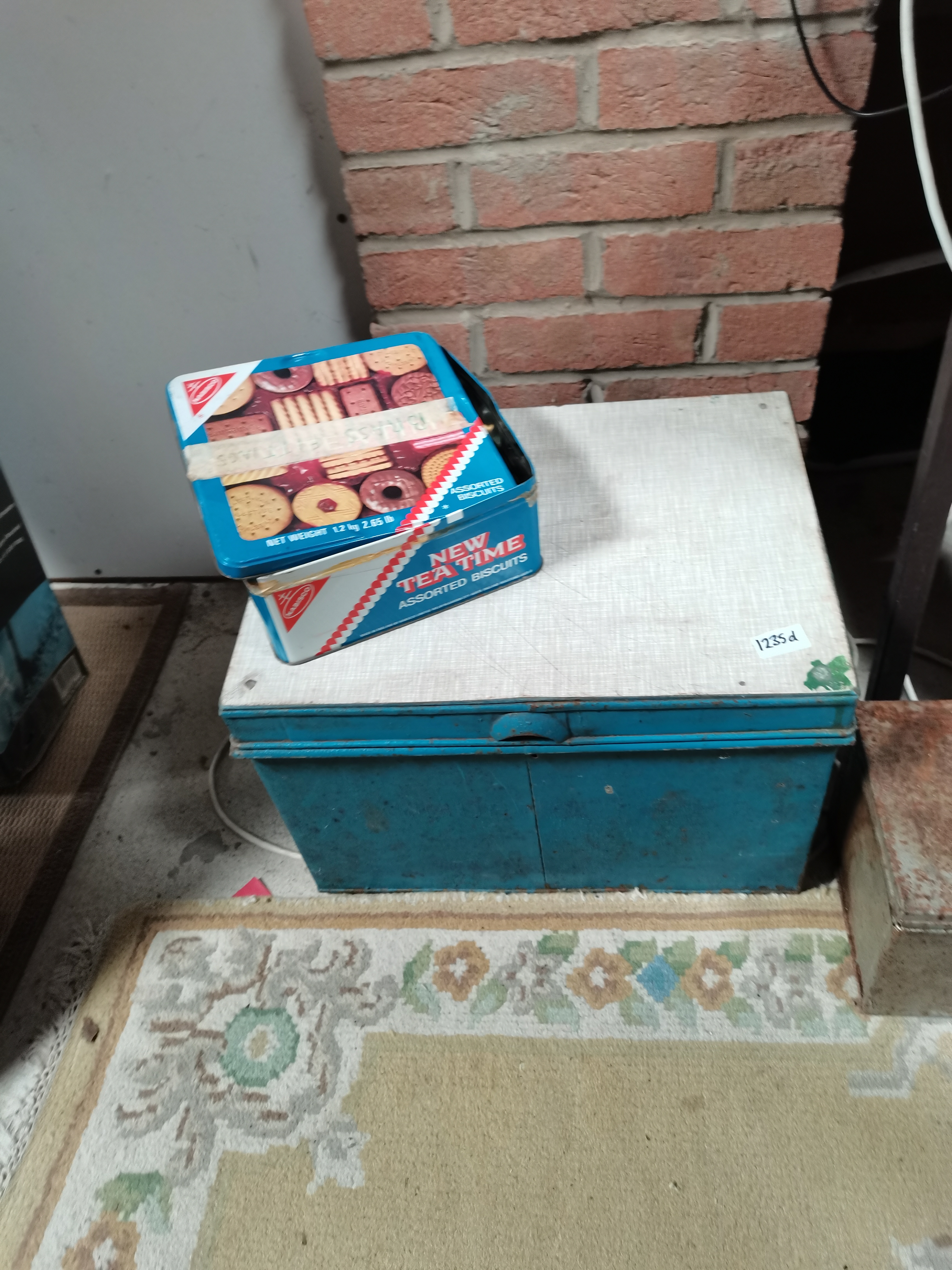 Toolboxes and screw cabinet with quantity of brass door handles