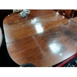 Georgian ext dining table in 3 sections