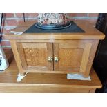 Yorkshire oak small cabinet ( Accornman ) mouseman interest