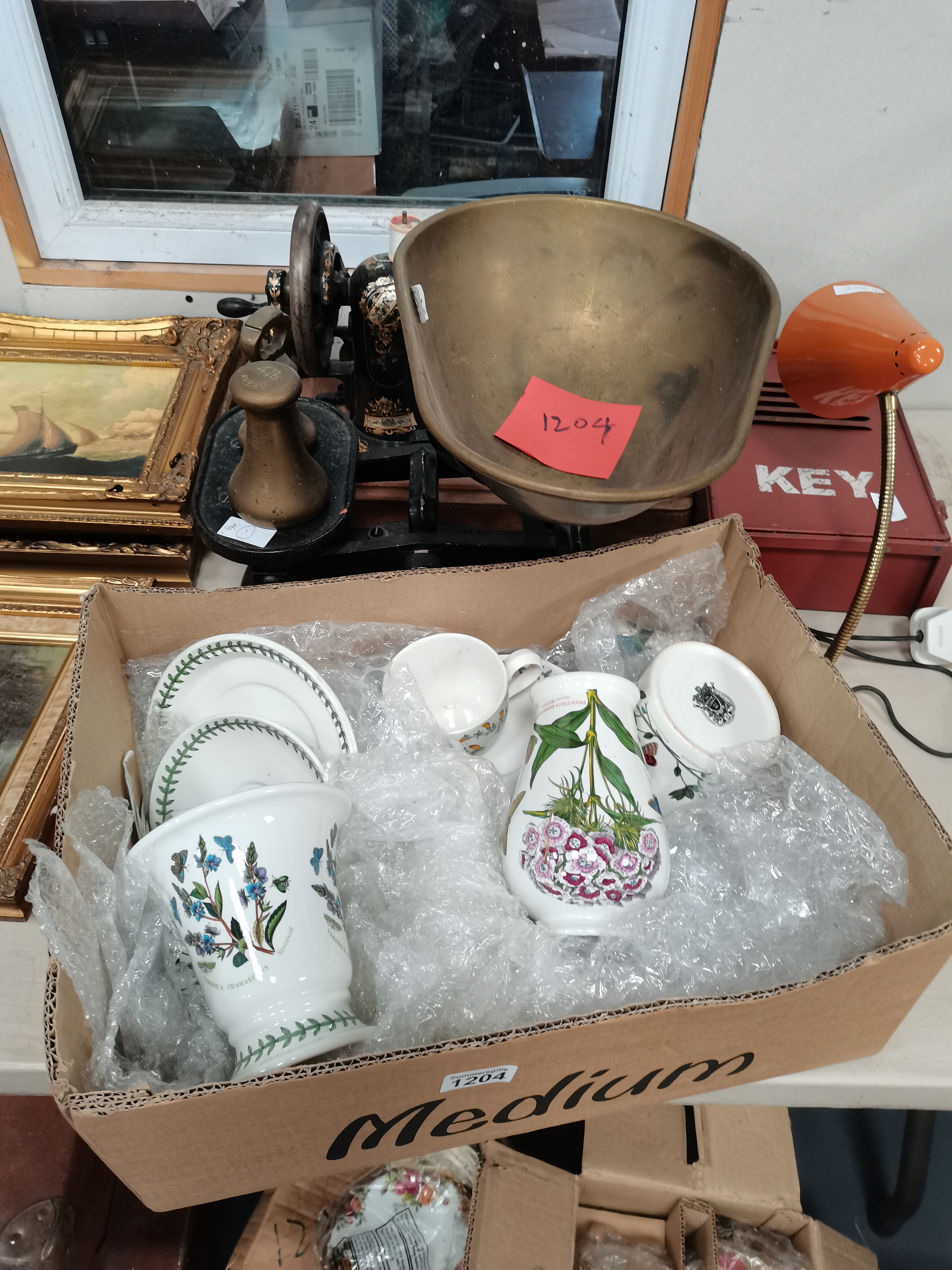 Misc items incl weighing scales, singer sewing machine, Portmerion Botanic Garden crockery