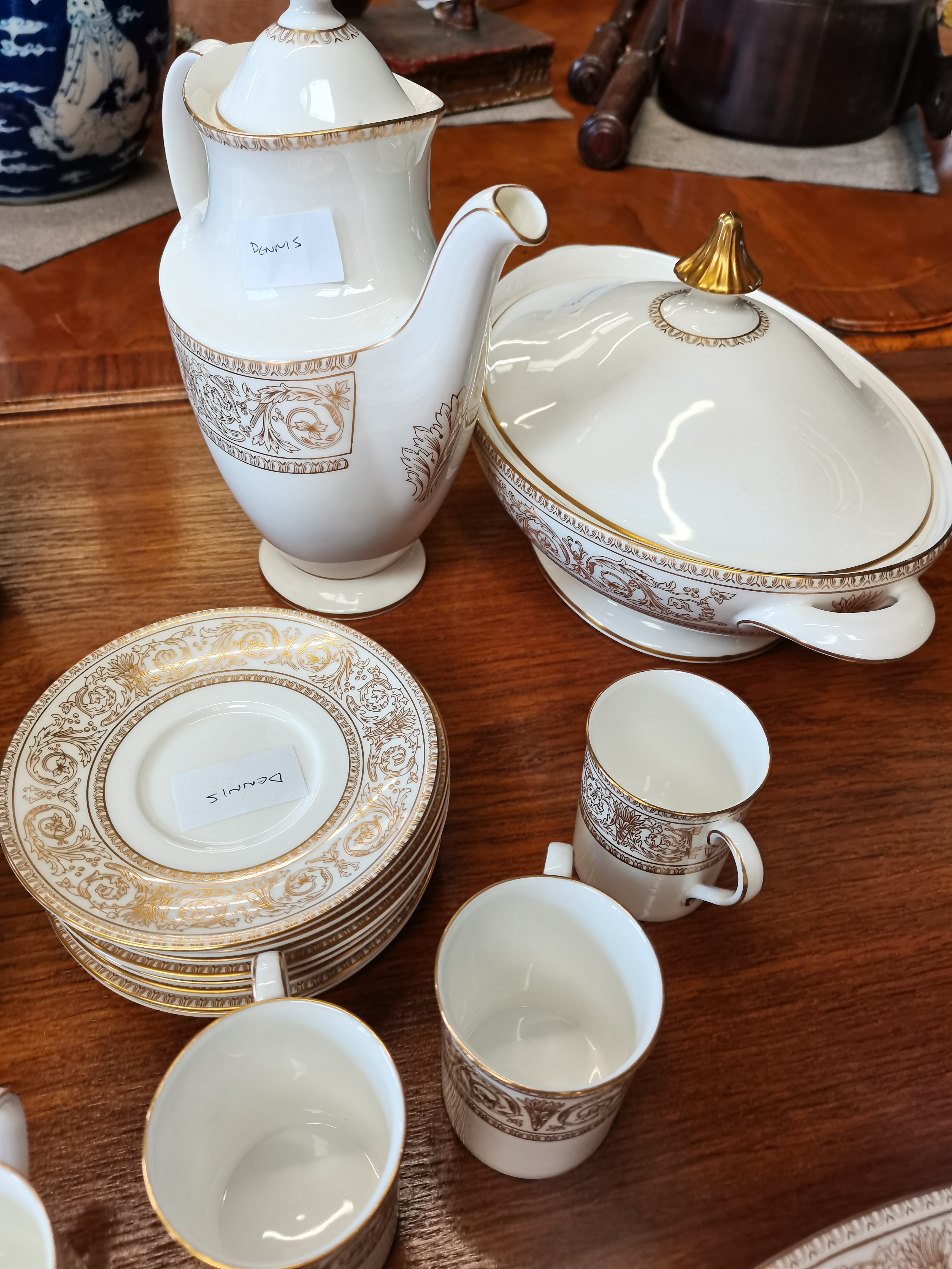 Royal doulton Soverign gold and cream dinner and coffee set ex con. - Image 5 of 12